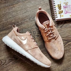 NEW Nike Roshe One Prm